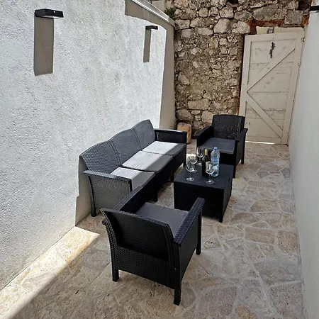 Casa Di Pag By Pag Tours * Pag Town