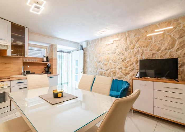 בית נופש Casa Di Pag By Pag Tours פג