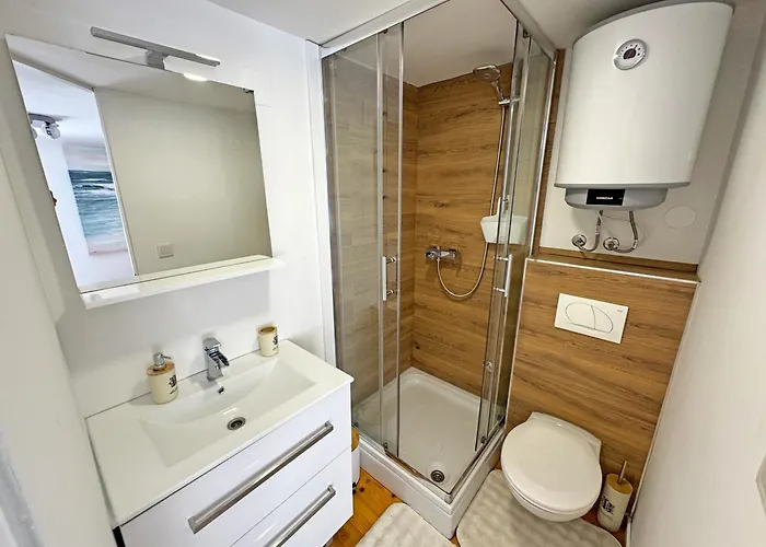 Feriehus Casa Di Pag By Pag Tours *