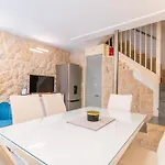 Casa Di Pag By Pag Tours